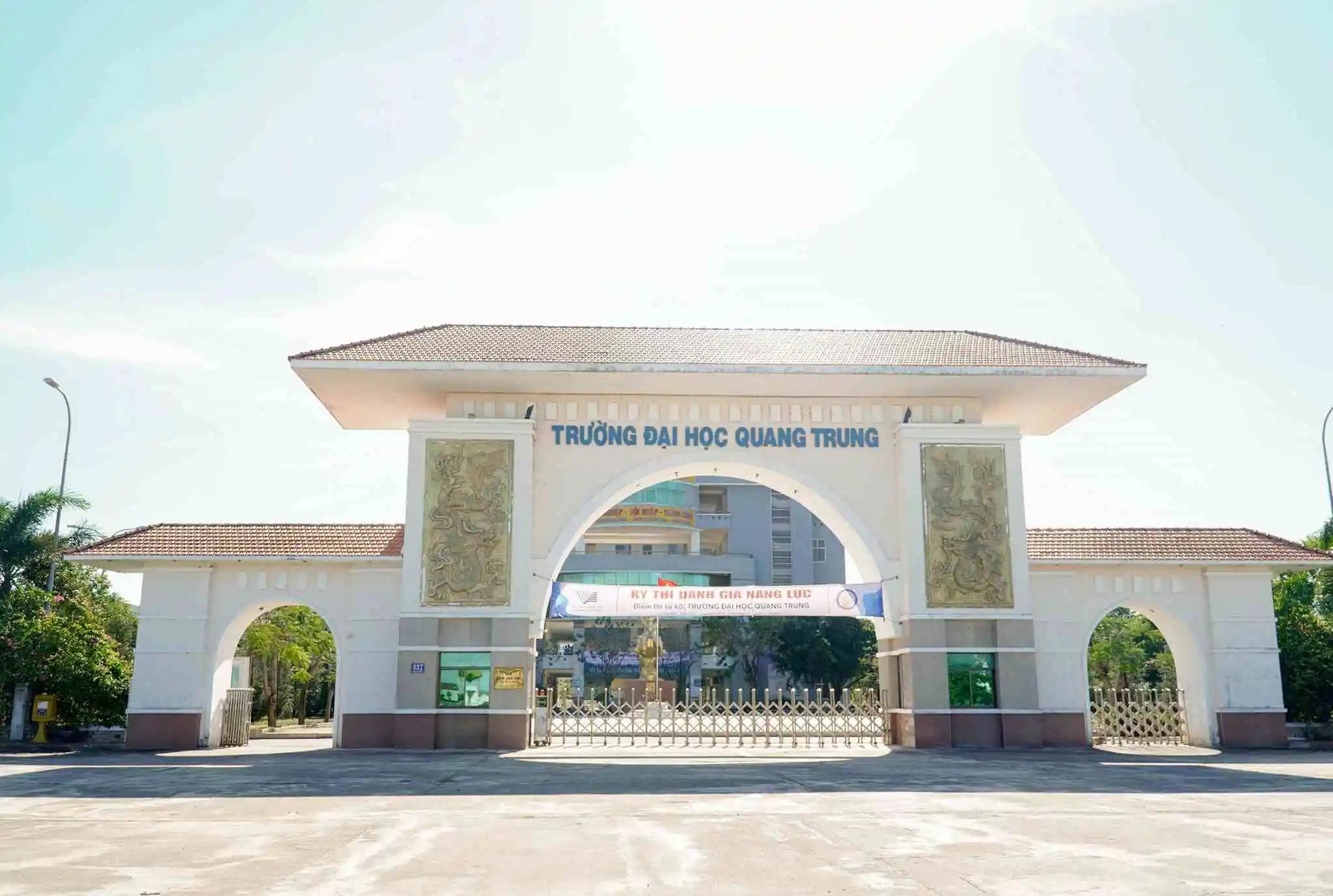 Đại học Quang Trung