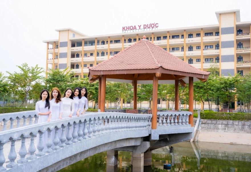 Đại Học Thành Đông