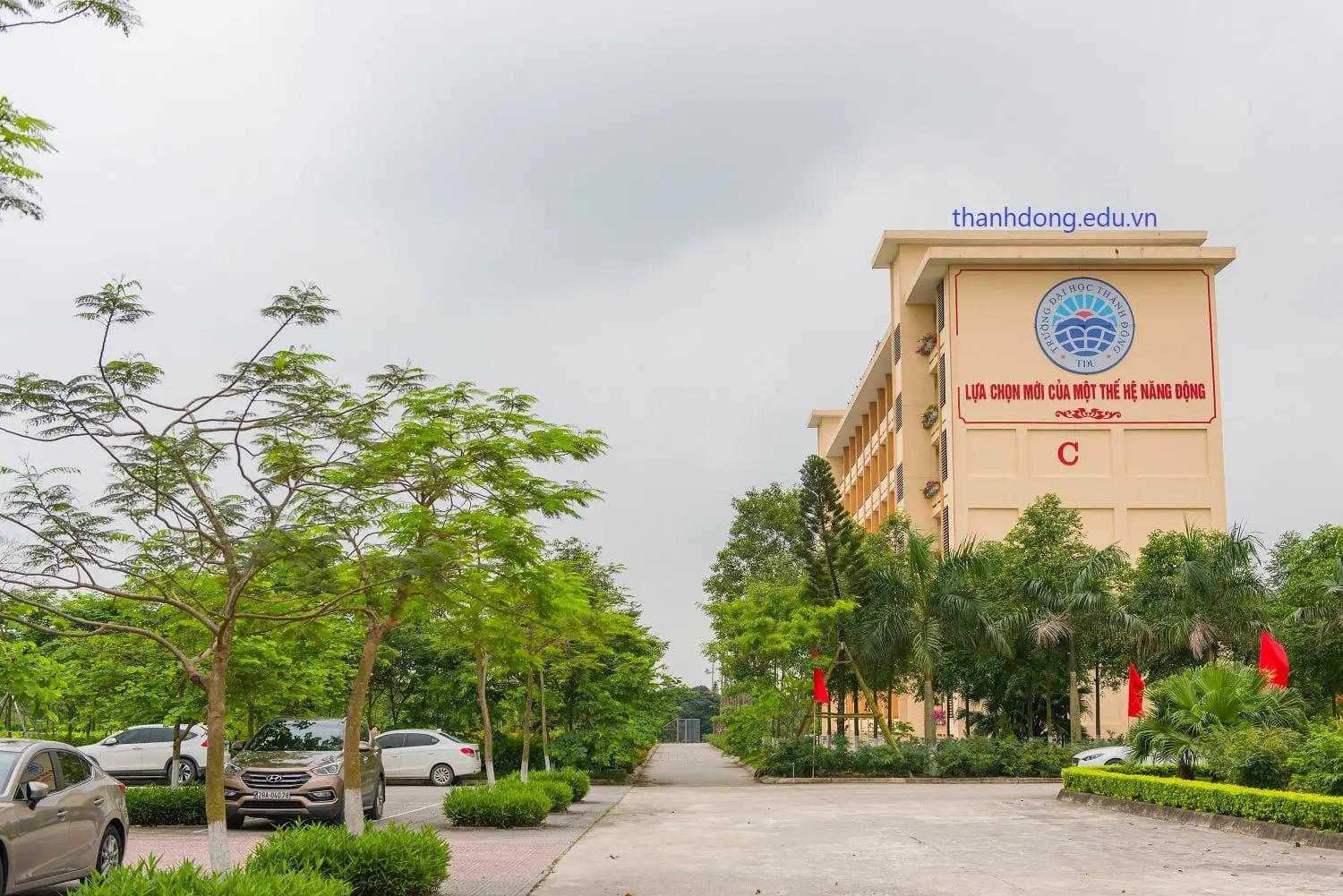 Đại Học Thành Đông