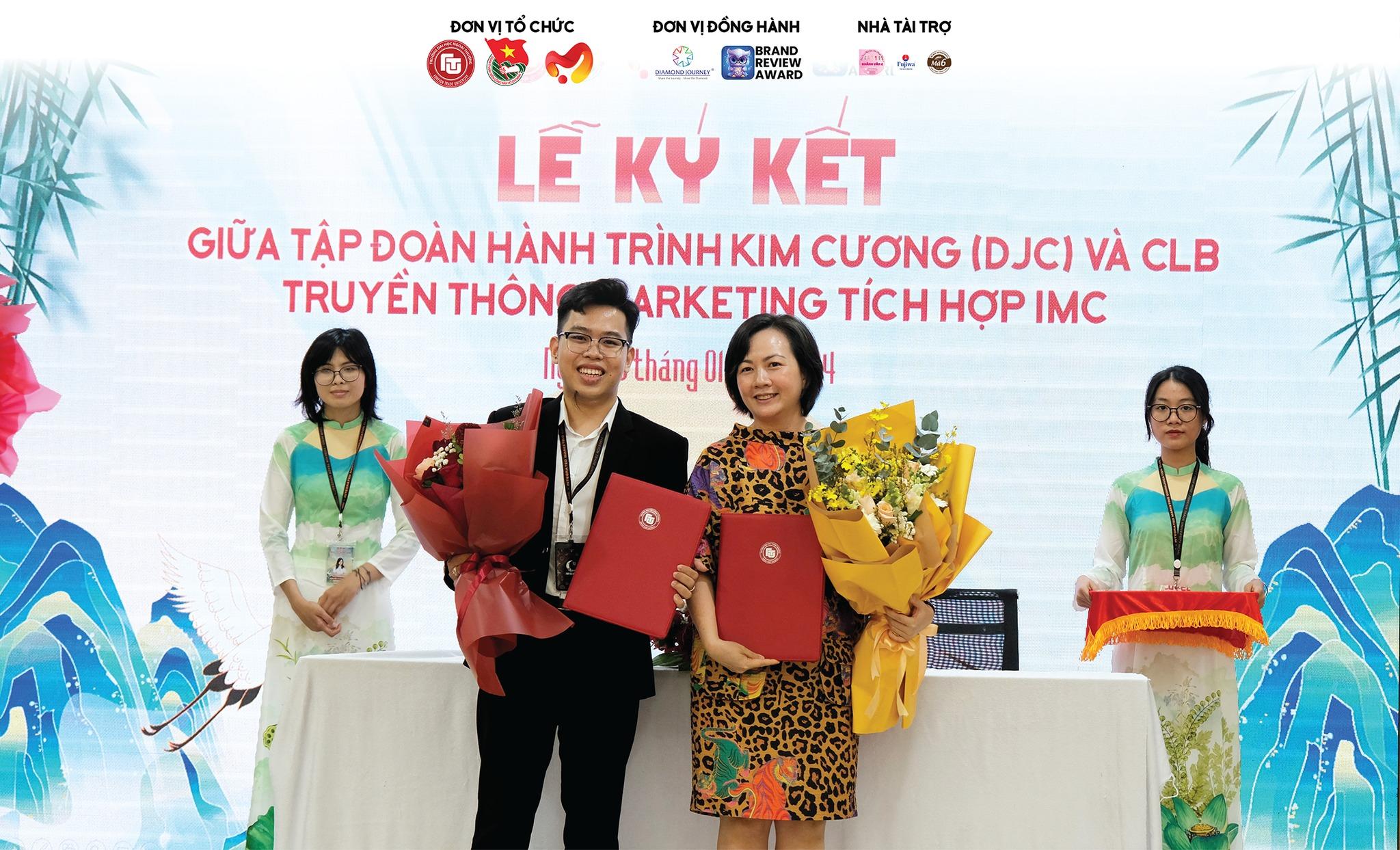 Hình ảnh hoạt động của CLB CLB Truyền thông Marketing tích hợp IMC với URL: https://edus3.leaderbook.com/prod/upload/img/66350173b6f0710051f66093-IMG_9893.JPG