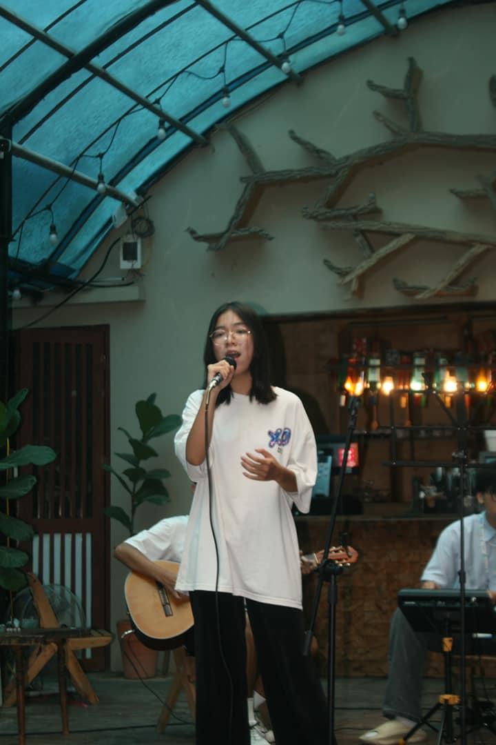 Trần Tố Uyên 