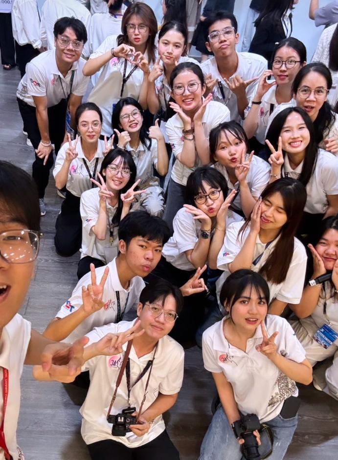 Hình ảnh hoạt động của CLB BAC MARKETING với URL: https://edus3.leaderbook.com/prod/upload/img/67908a1259a3e900528c7592-IMG_3060.jpeg