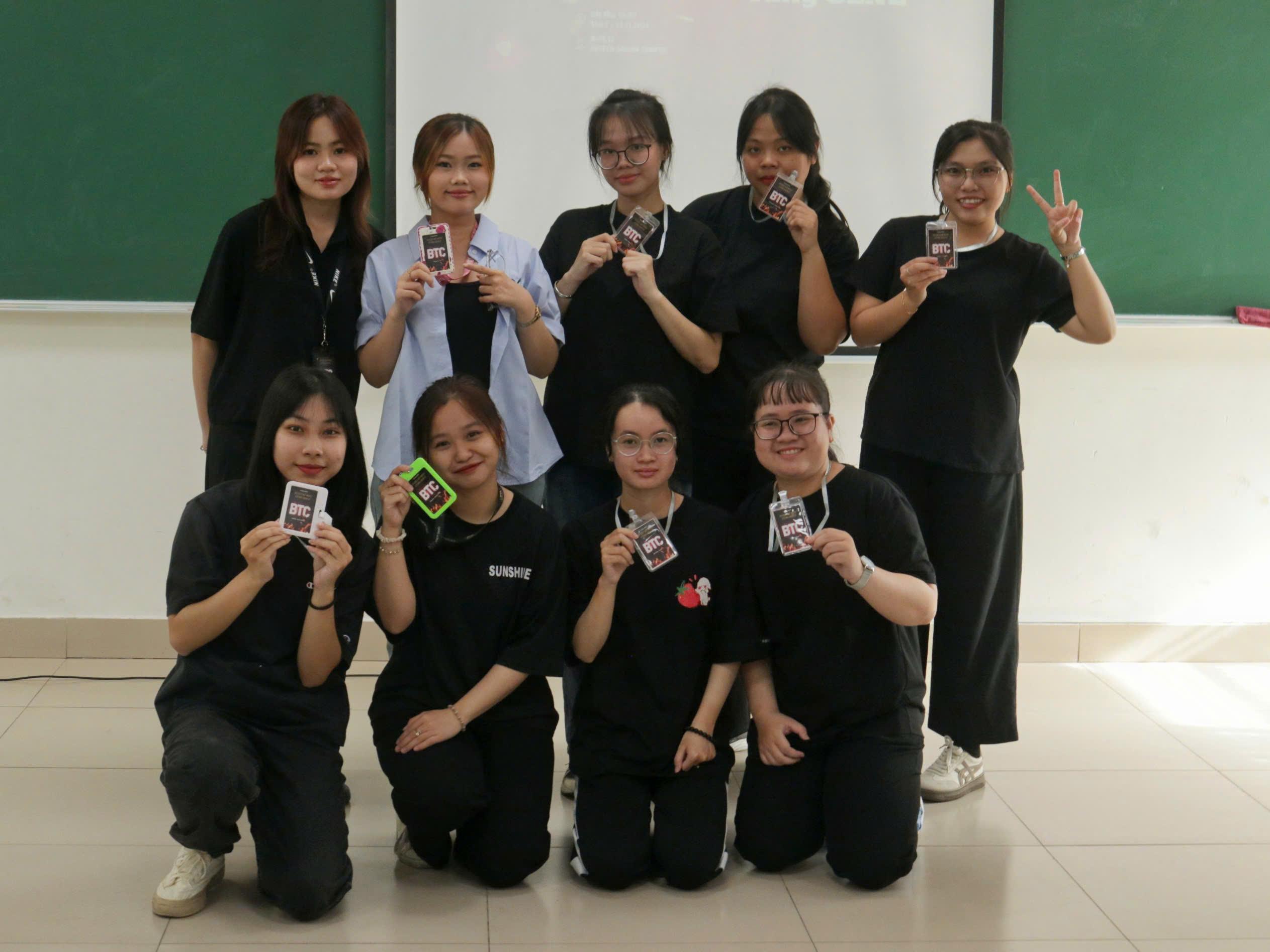 Hình ảnh hoạt động của CLB NINE Production với URL: https://edus3.leaderbook.com/prod/upload/img/67d7da27a23a0d00519ac45e-áº£nh bpt4.jpg