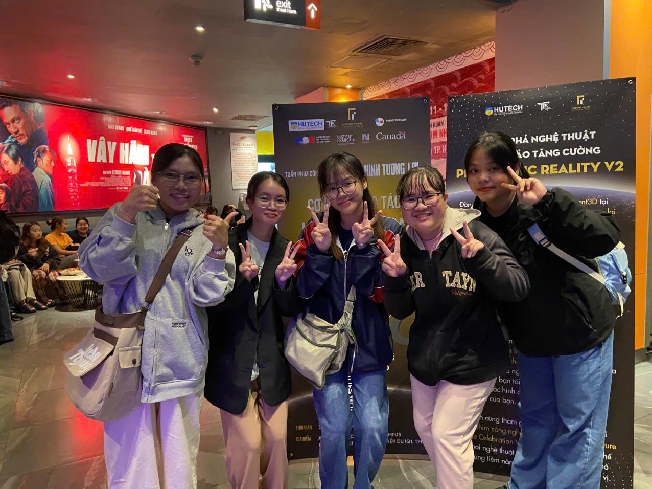 Hình ảnh hoạt động của CLB NINE Production với URL: https://edus3.leaderbook.com/prod/upload/img/67d7da27a23a0d00519ac45e-áº£nh bpt4.jpg