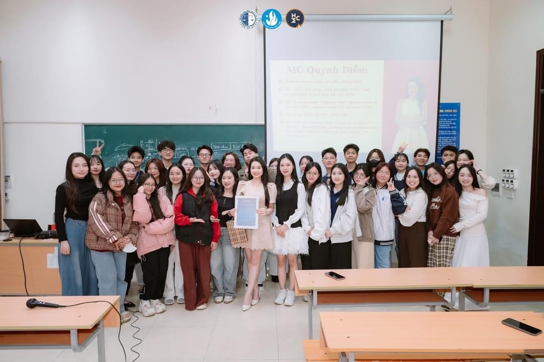 Hình ảnh hoạt động của CLB Câu lạc bộ MC Trường Đại học Luật Hà Nội với URL: https://edus3.leaderbook.com/prod/upload/img/67d9a433ff12e3005112dc15-IMG_0518.JPG