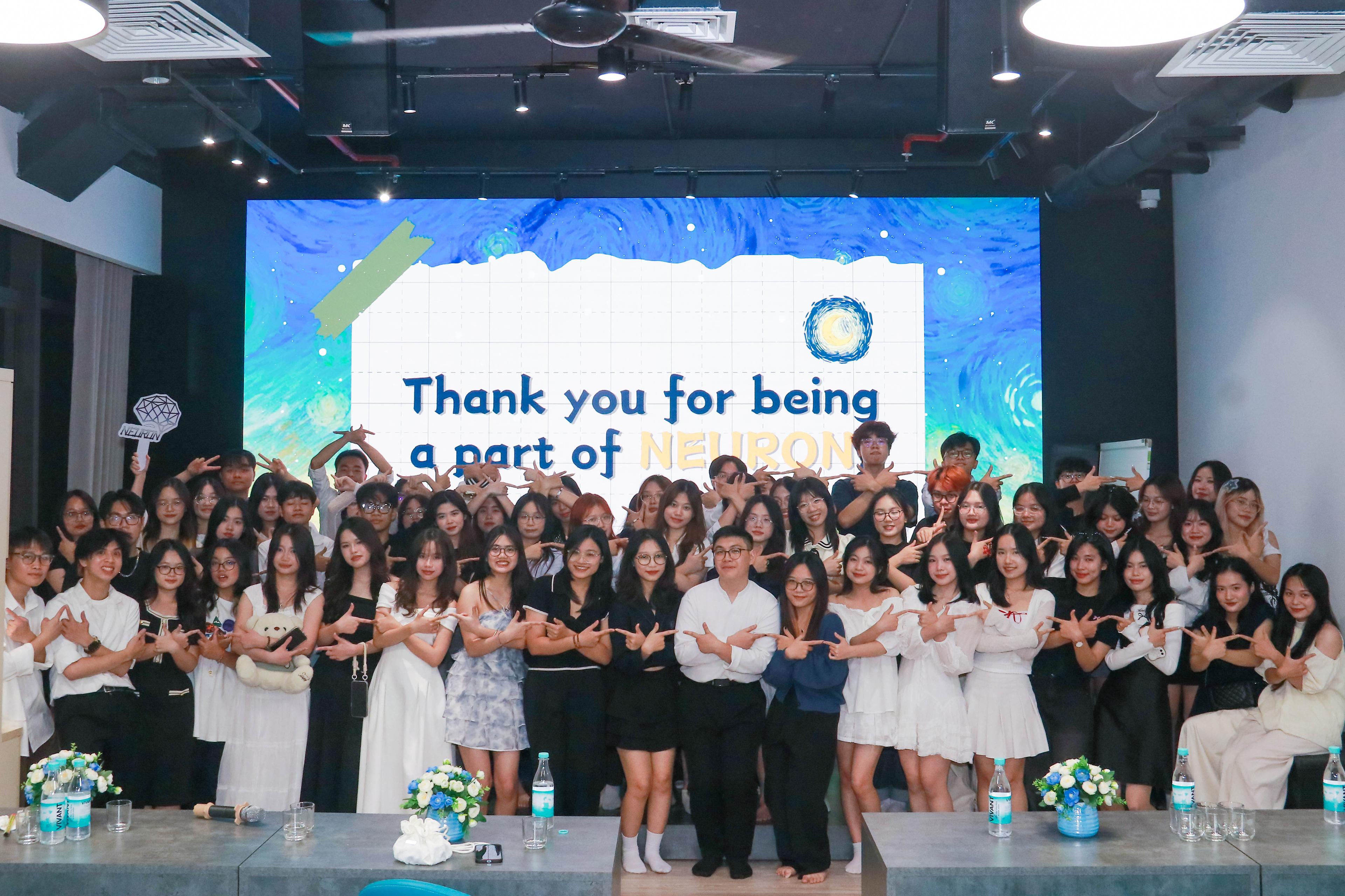 Hình ảnh hoạt động của CLB CLB Truyền Thông NEURON - NEU với URL: https://edus3.leaderbook.com/prod/upload/img/67e3d98a5365f80051cdcb35-482235089_1058418226331474_5581922832000498467_n.jpg