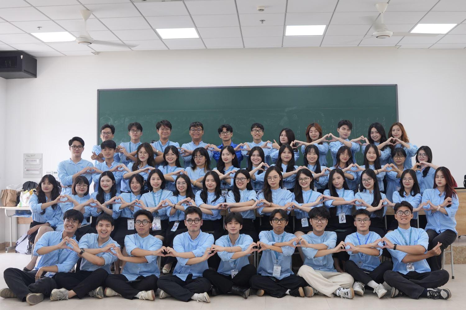 Hình ảnh hoạt động của CLB Ban phát thanh Học viện Tài chính với URL: https://edus3.leaderbook.com/prod/upload/img/69da39573d2e1a0054197b0f-áº£nh 11.png