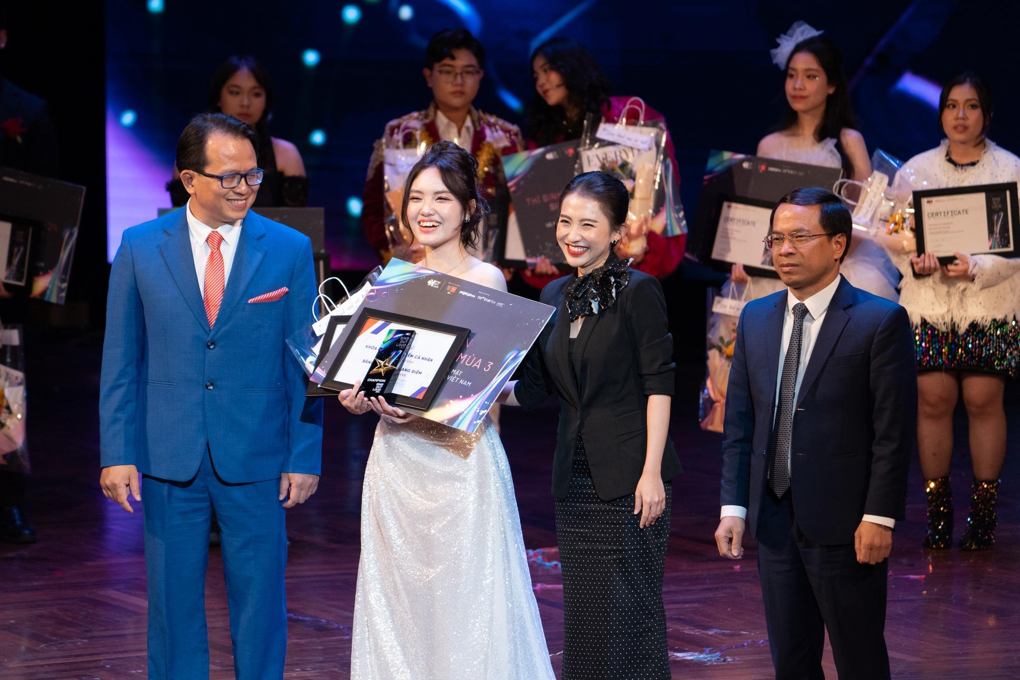 Hình ảnh hoạt động của CLB KSC - Kimlien Singers' Club với URL: https://edus3.leaderbook.com/prod/upload/img/662a3d81a3975700513165bf-396445077_913916563500079_3135083490858016721_n.jpg