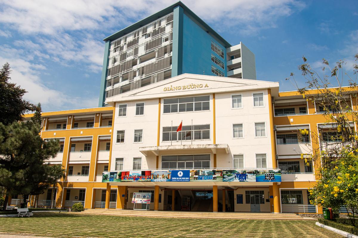 Trường Đại học Ngân hàng TPHCM