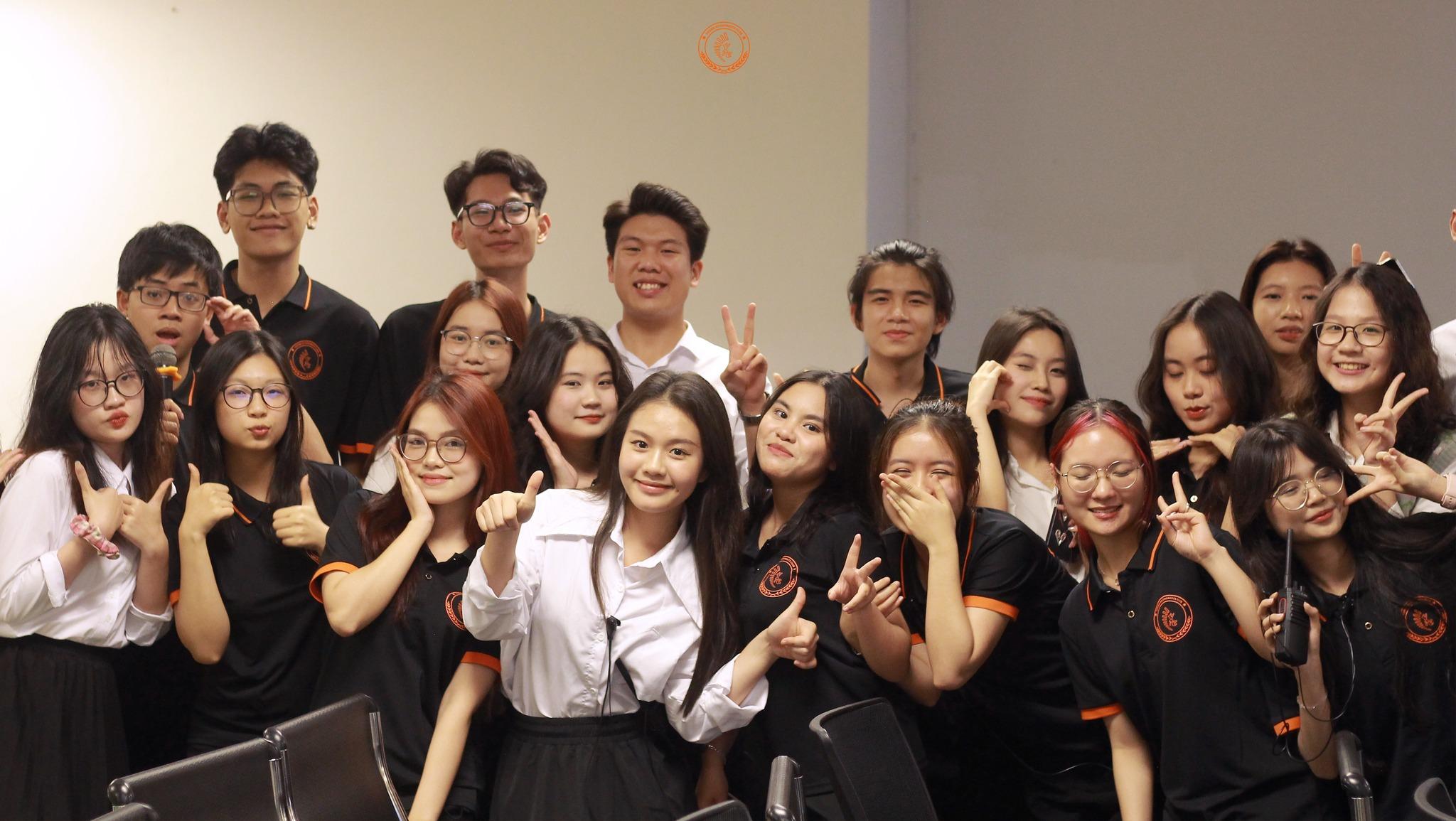 Hình ảnh hoạt động của CLB CLB Nhà Kinh Tế Trẻ - Đại học Kinh tế Quốc dân (YEC-NEU) với URL: https://edus3.leaderbook.com/prod/upload/img/66a59f9ec6a4c60052bb63f6-385890673_704076495082881_7628905635125384859_n.jpg