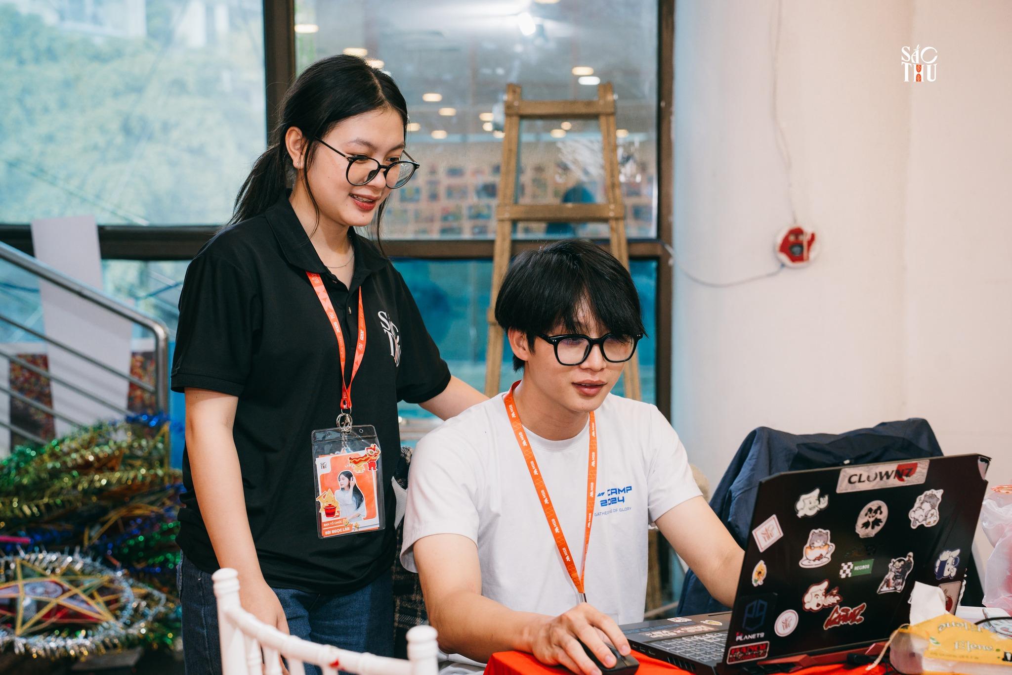 Hình ảnh hoạt động của CLB Sắc Thu 2025 với URL: https://edus3.leaderbook.com/prod/upload/img/68faf24dbaac2d0055bc5807-557634961_122104284159042064_9055619850012934529_n.jpg